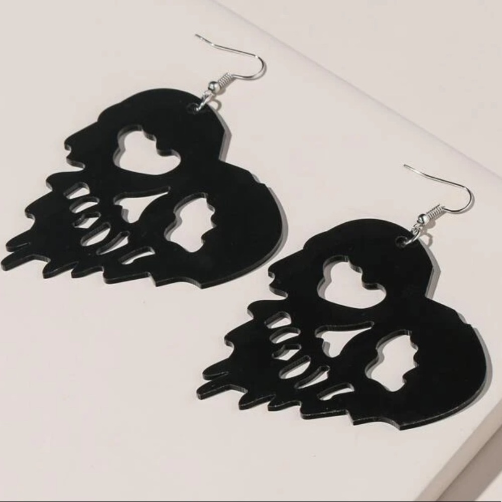 Spooky Skull Charm Halloween Black Drop Fashion Earrings